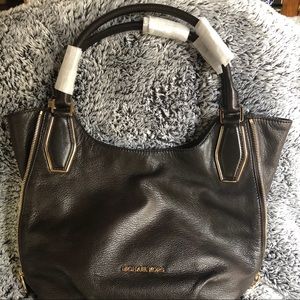NWT Michael Kors Vanessa Shoulder Tote